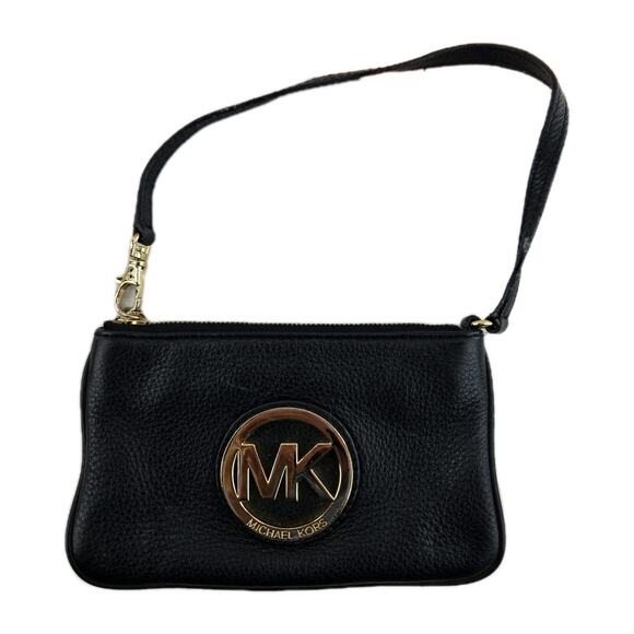 Michael Michael Kors Fulton Wristet in Black Pebbled Leather Gold Tone Logo - Picture 1 of 6